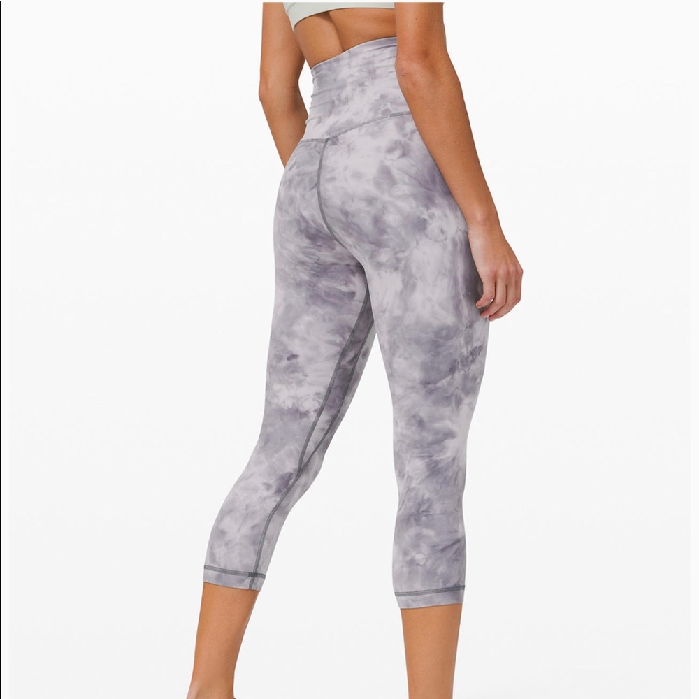 Lululemon Align HR crop 21” * cross waist - Picture 2 of 6